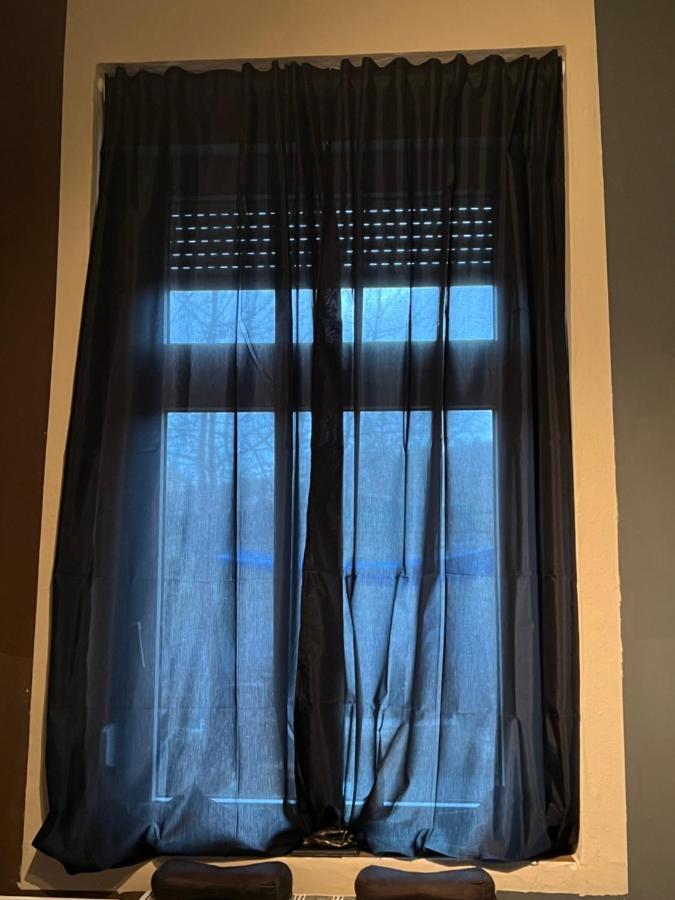 Private Schlafzimmer Mit Wc Dusche Monchengladbach Bagian luar foto