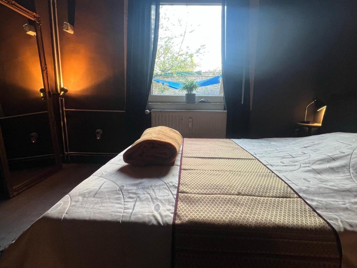 Private Schlafzimmer Mit Wc Dusche Monchengladbach Bagian luar foto